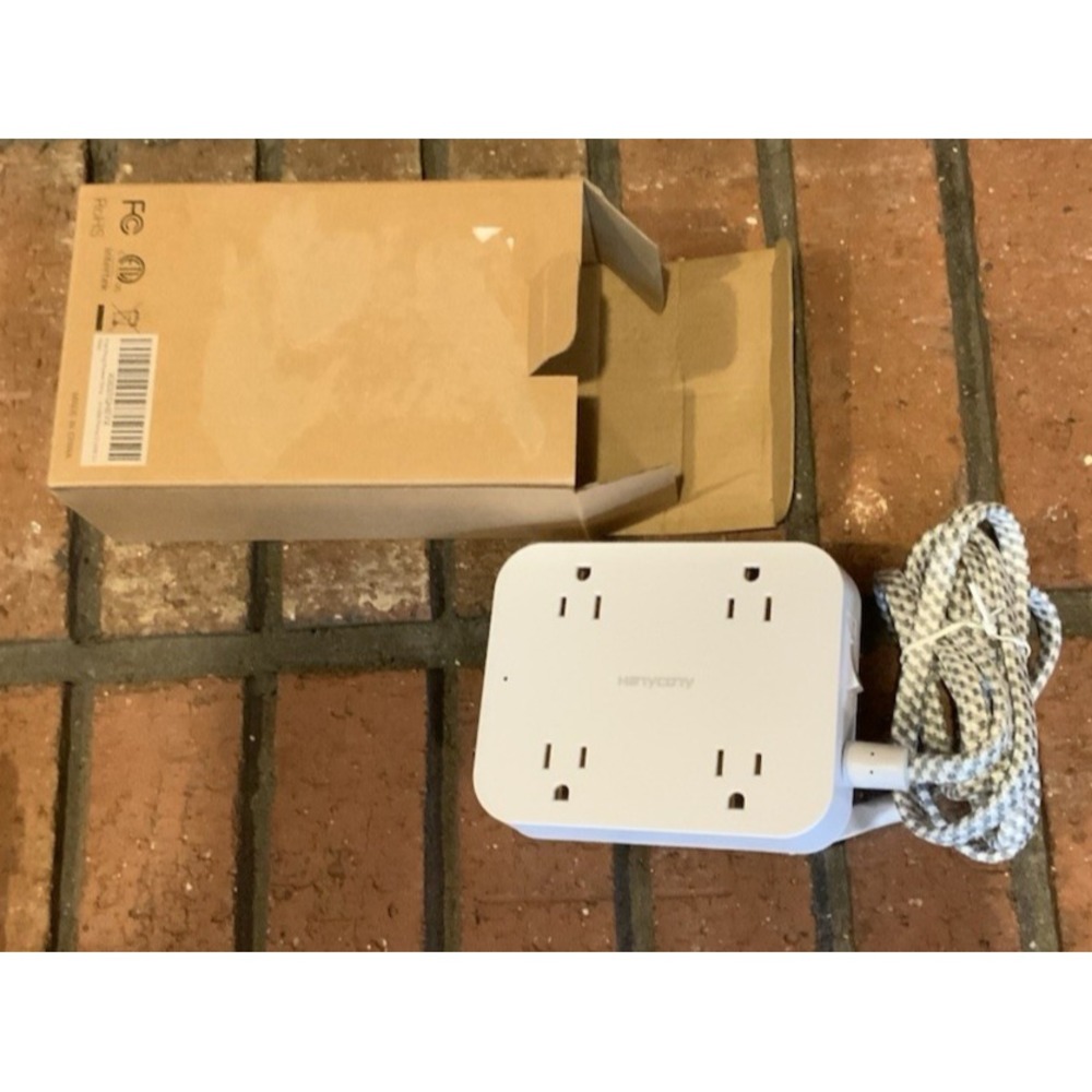 Flat Plug Extension Cord 5ft Power Strip With 2‎ USB Ports And 2 USBC Ports